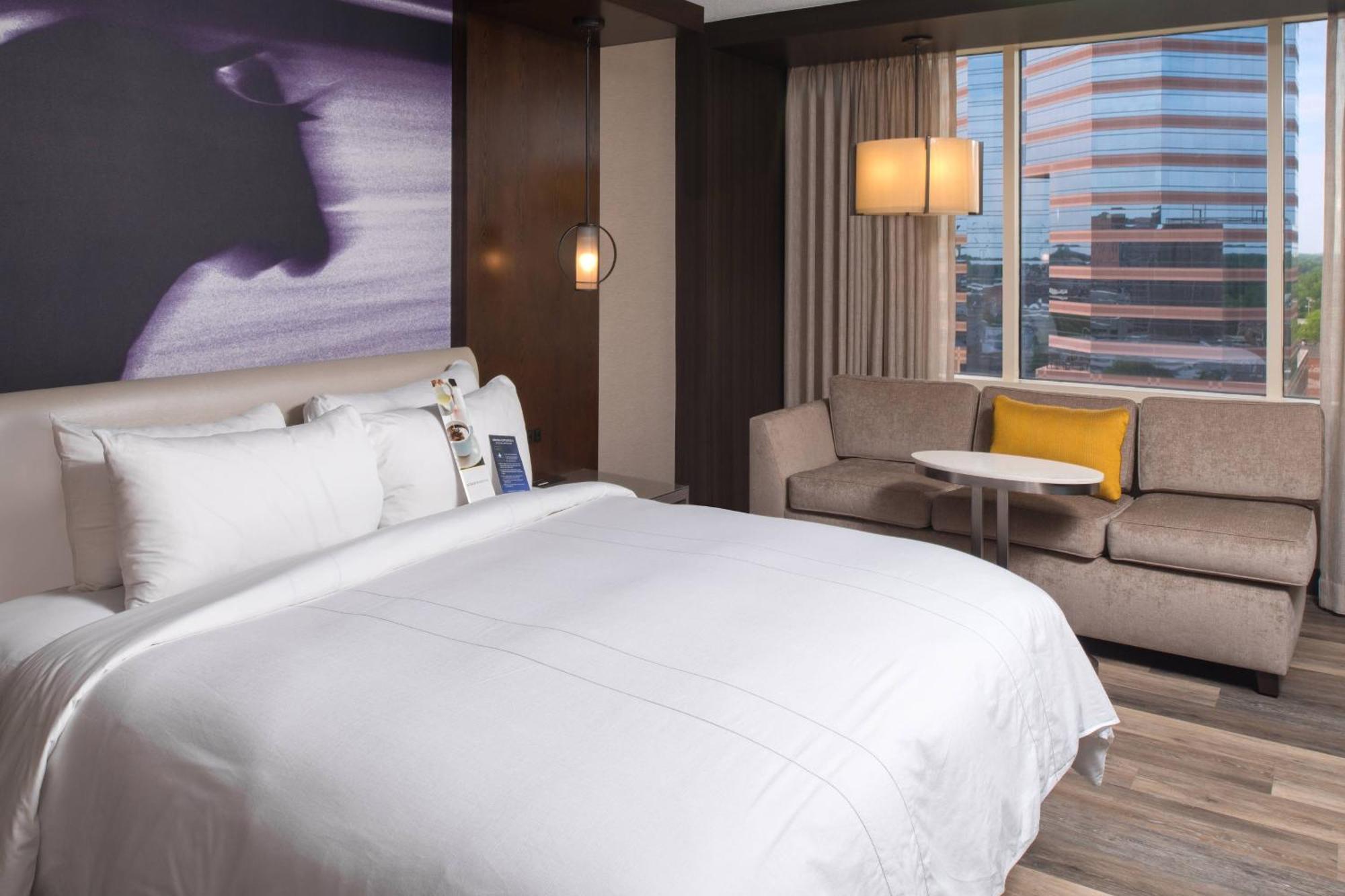 Guest Room 1 King,1610227914:JPEG